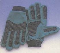 goalkeeper-gloves3.jpg (10503 bytes)